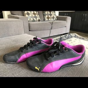 Puma women’s soccer shoes indoor 7.5